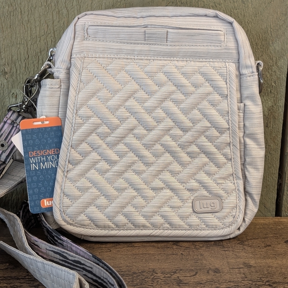 NWT Lug Crossbody Flapper Silver Bag